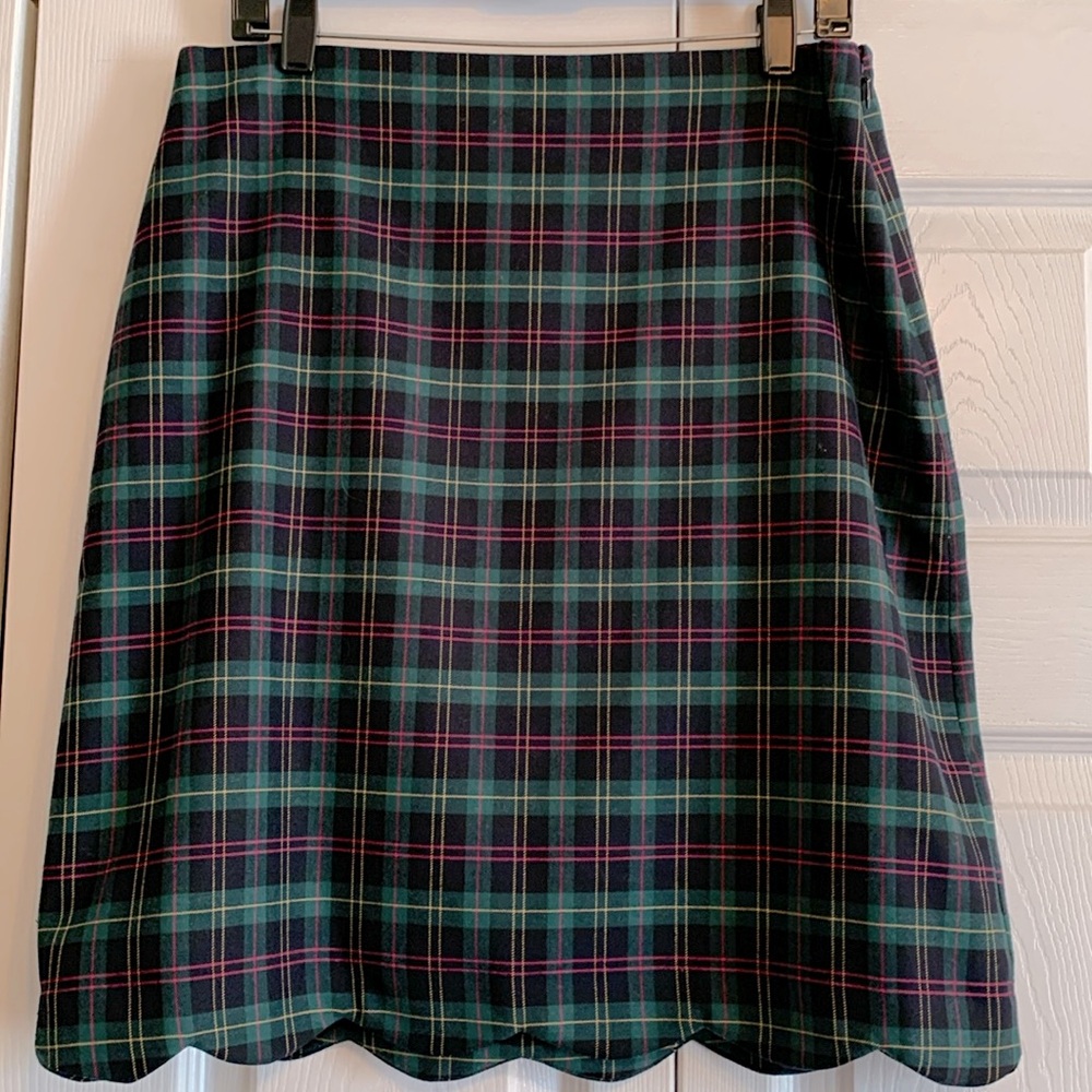 Talbots, Plaid Scalloped edged Hem Skirt, size 10, EUC